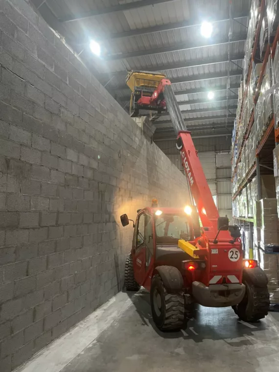 Professionnel pour réaliser un chantier de gros œuvre, Sainte-Suzanne, HMCB