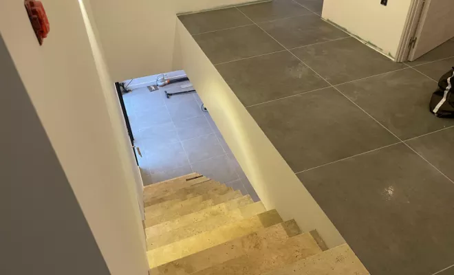 Pose de carrelage intérieur, Sainte-Suzanne, HMCB